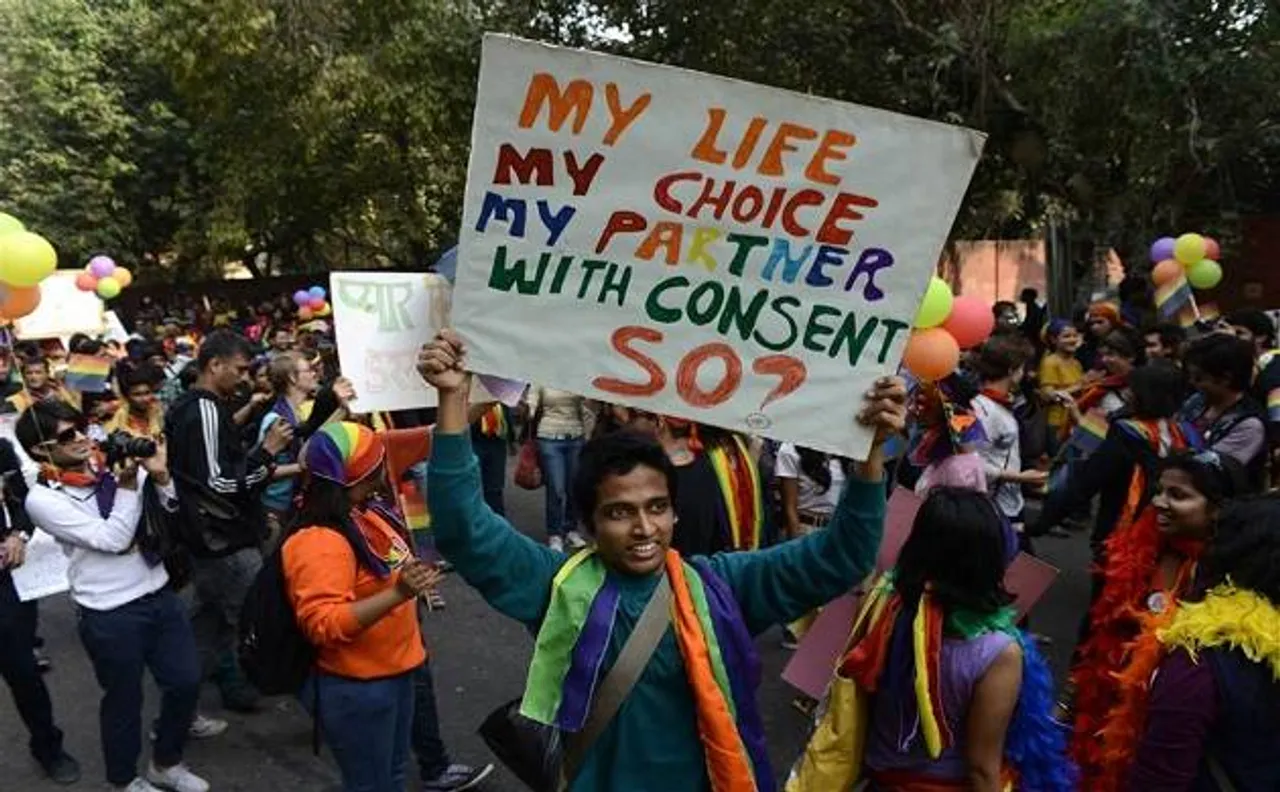 LGBT मामले में धारा 377 की संवैधानिक वैधता की जांच करेगा सुप्रीम कोर्ट