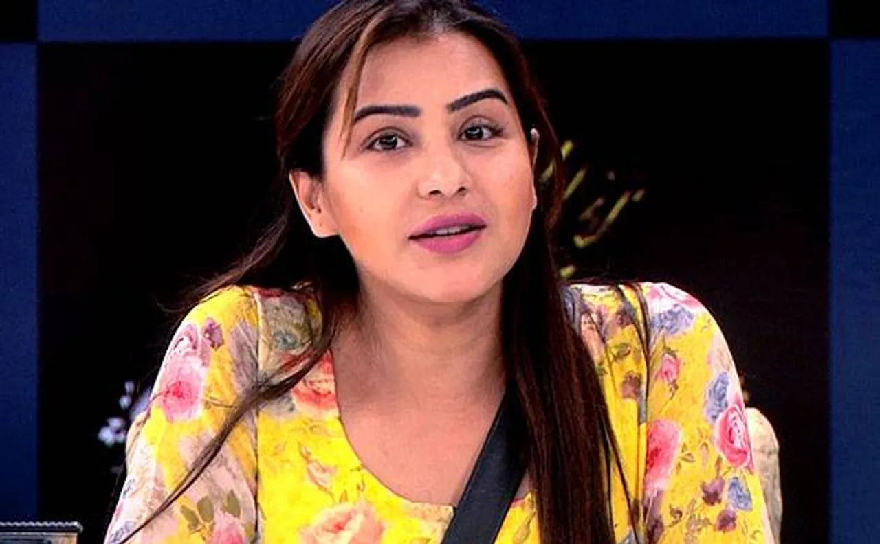 Bigg Boss 11: हिना खान और विकास गुप्ता ने शिल्पा शिंदे पर लगाए कई आरोप, मीडिया के सामने रो पड़ीं 'अंगूरी भाभी'