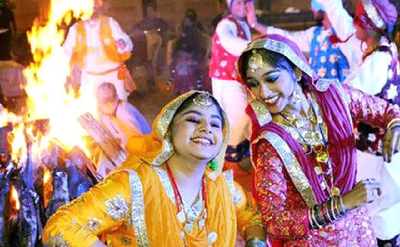 लोहड़ी 2018: ये त्योहार मनाने के पीछे क्या है मान्यता, पढ़ें दुल्ला भट्टी की कहानी