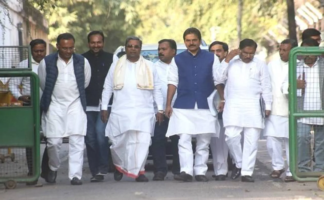 कर्नाटक विधानसभा चुनाव: राहुल ने कांग्रेस कार्यकर्तओं को 'हिंदू चरमपंथी' शब्द का इस्तेमाल नहीं करने की दी सलाह