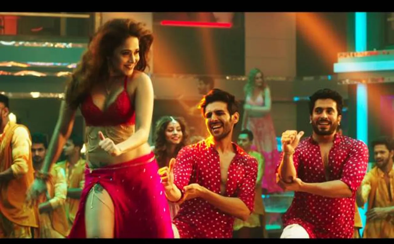 सोनू के टीटू की स्वीटी: 'छोटे छोटे पेग' से एक बार फिर धूम मचाने को तैयार यो यो हनी सिंह
