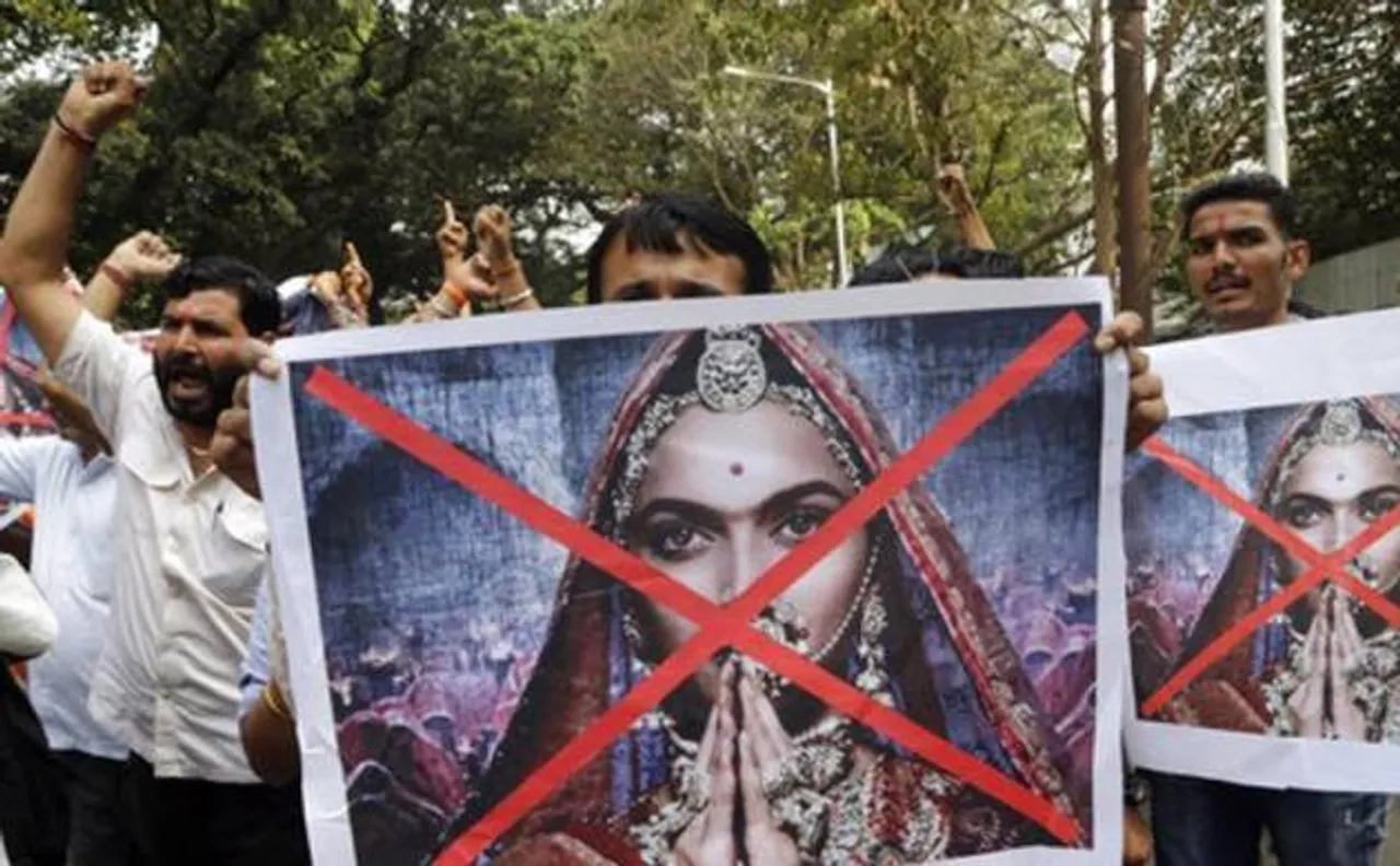 किसी भी कीमत पर 'पद्मावत' को रिलीज नहीं होने देंगे : करणी सेना