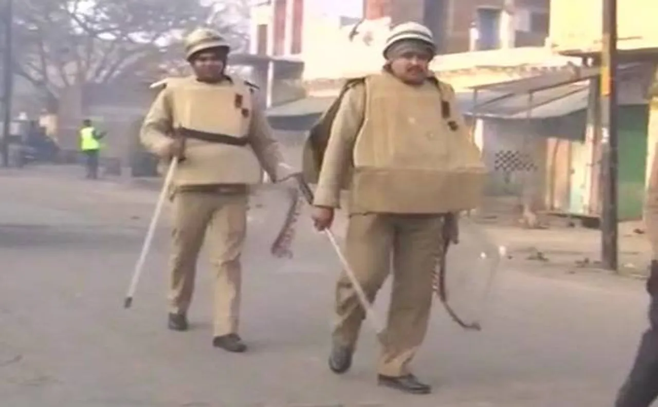 कासगंज में सामान्य हुई स्थिति, लोगों ने कहा- प्रशासन आगे न होने दे ऐसी घटनाएं