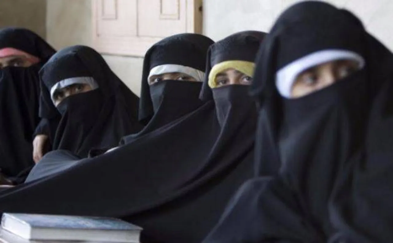 मुस्लिम पर्सनल लॉ बोर्ड ने तीन तलाक बिल पर कहा-मौलिक अधिकारों का हनन है