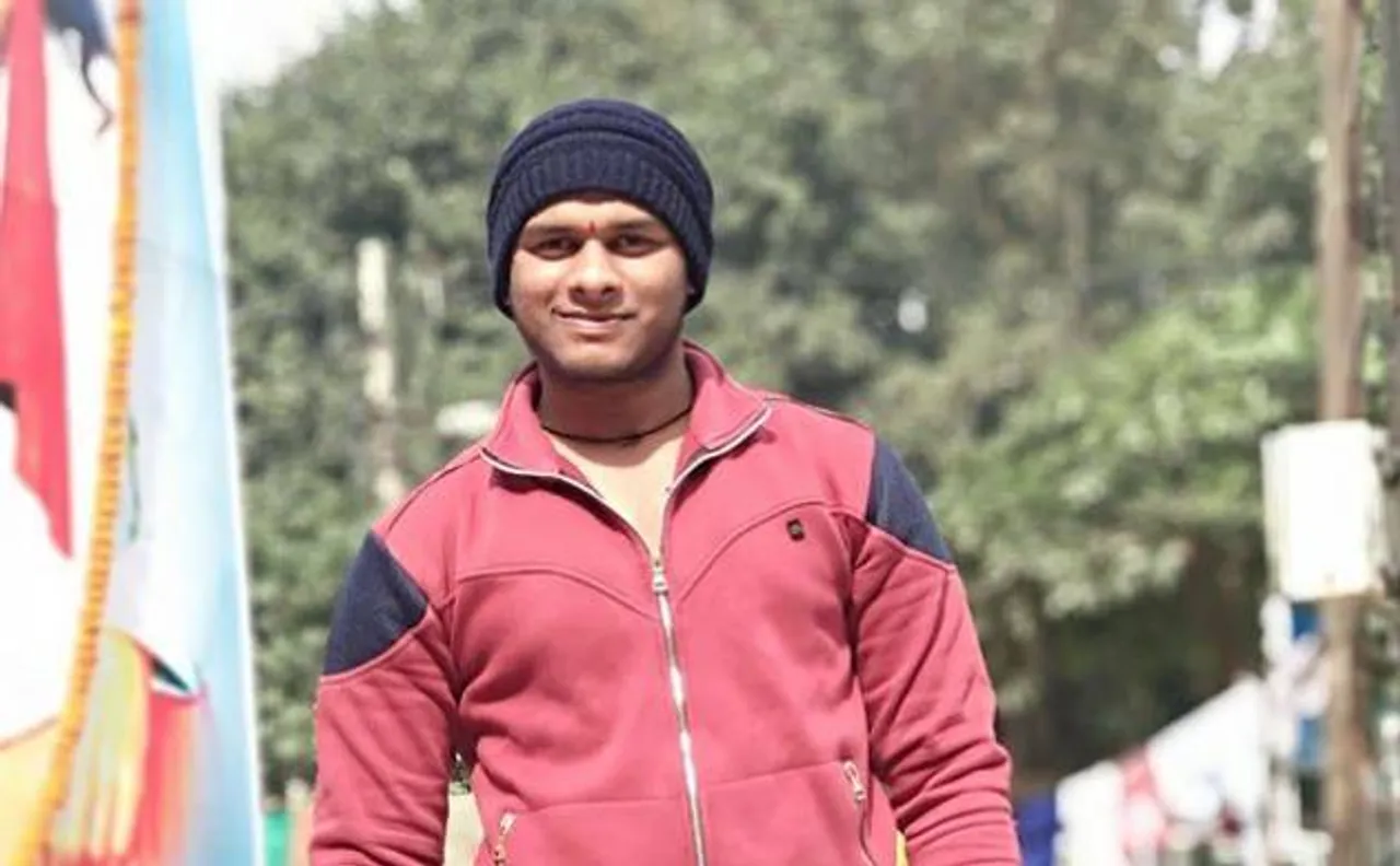 दिल्ली: पुलिस बैरिकेड में लगे तार से कटा गला, युवक की मौत, 4 कॉन्सटेबल, निलंबित