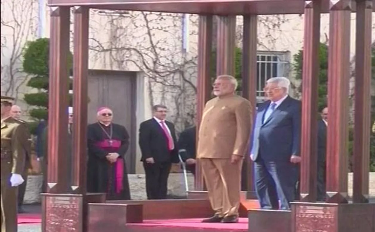 जॉर्डन के बाद पीएम मोदी पहुंचे फिलिस्तीन, पश्चिम एशिया में शांति पर हो सकती है चर्चा