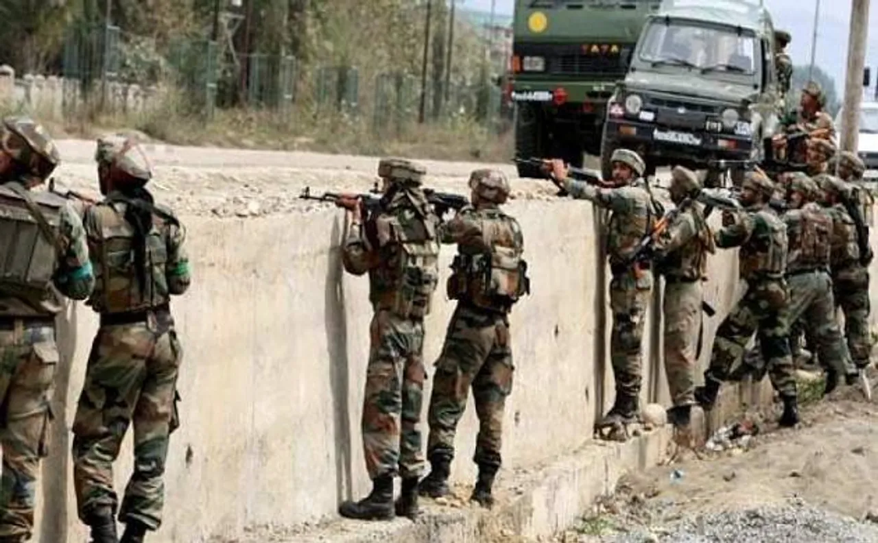 जम्मू: सैन्य शिविर पर आतंकी हमला, 2 सैनिक शहीद, 3 आंतकी ढेर