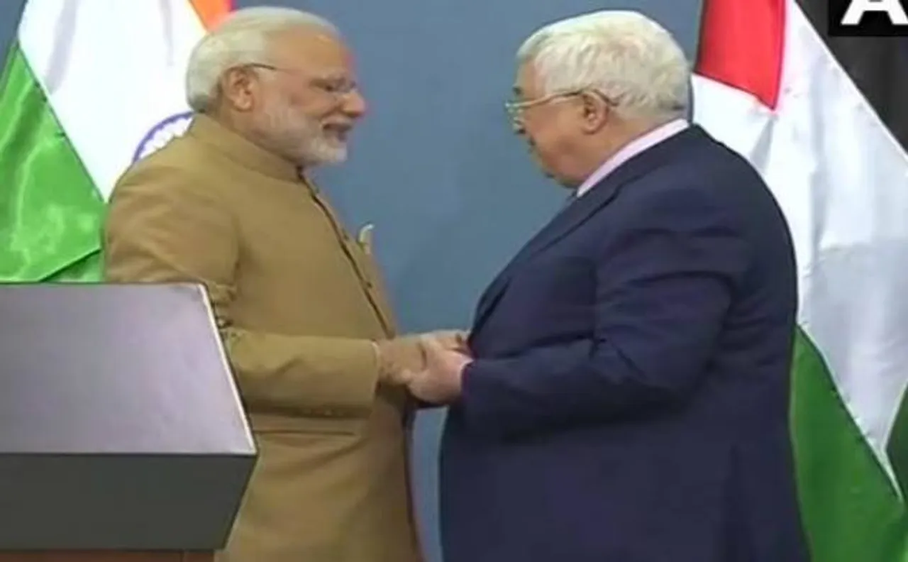 फिलिस्तीन के राष्ट्रपति अब्बास ने पीएम मोदी को दिया 'ग्रैंड कॉलर' सम्मान