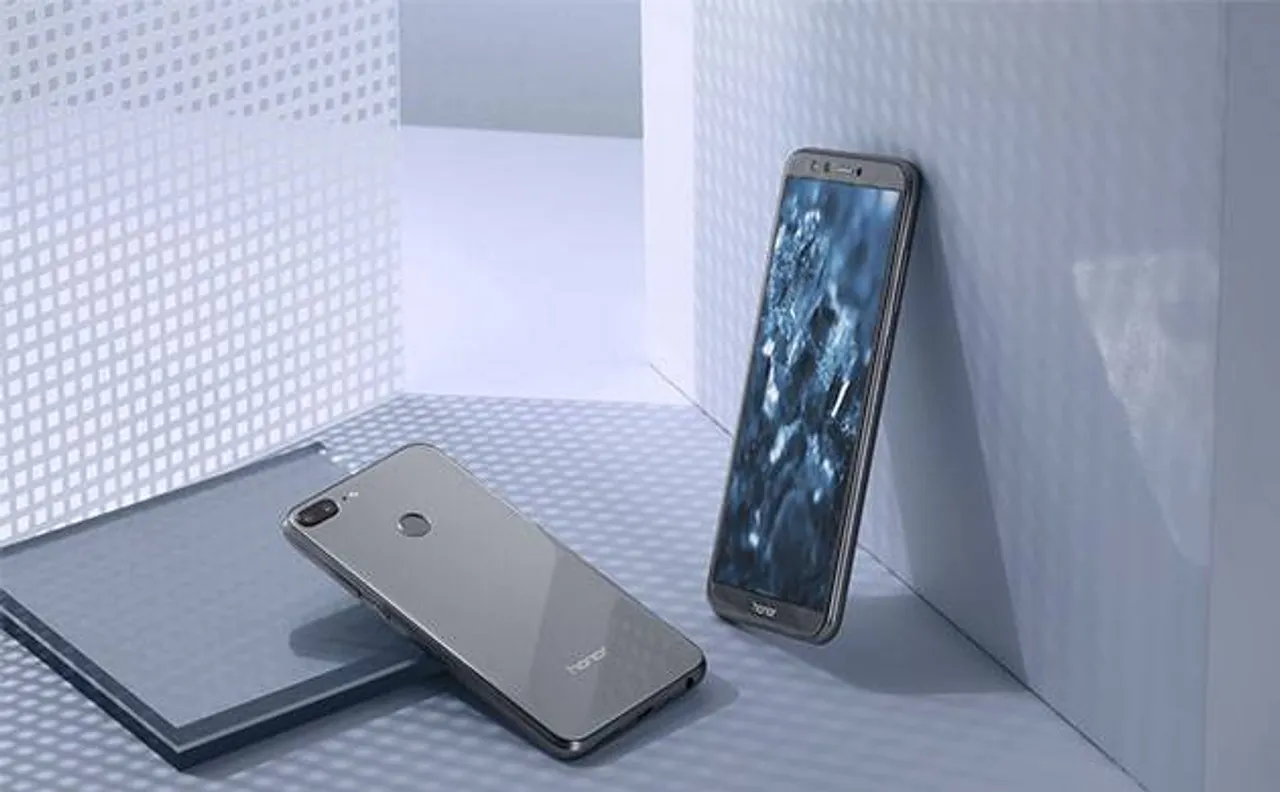 Honor 9 Lite स्मार्टफोन फ्लिपकार्ट पर केवल 6 मिनट में हुआ सोल्ड आउट
