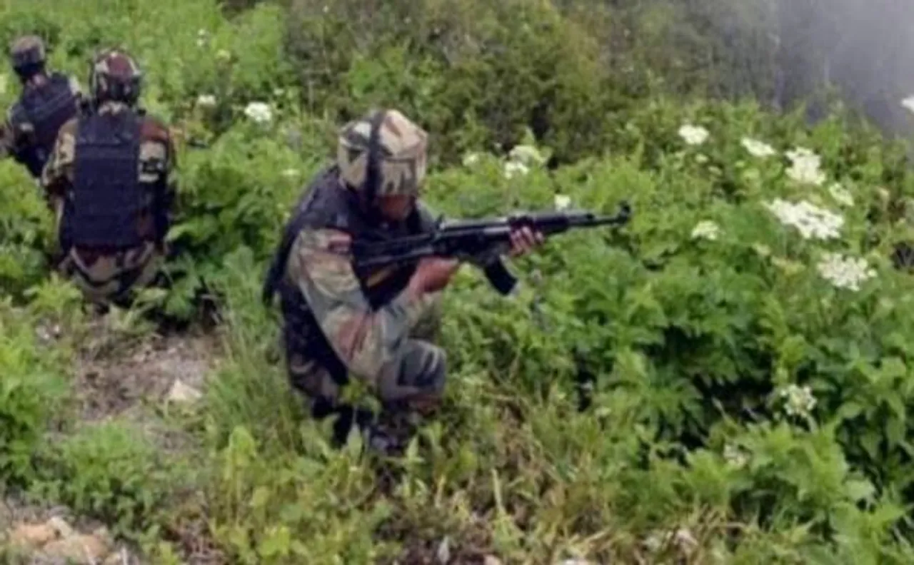 जम्मू-कश्मीर: नियंत्रण रेखा पर आतंकियों की एक और घुसपैठ की कोशिश नाकाम
