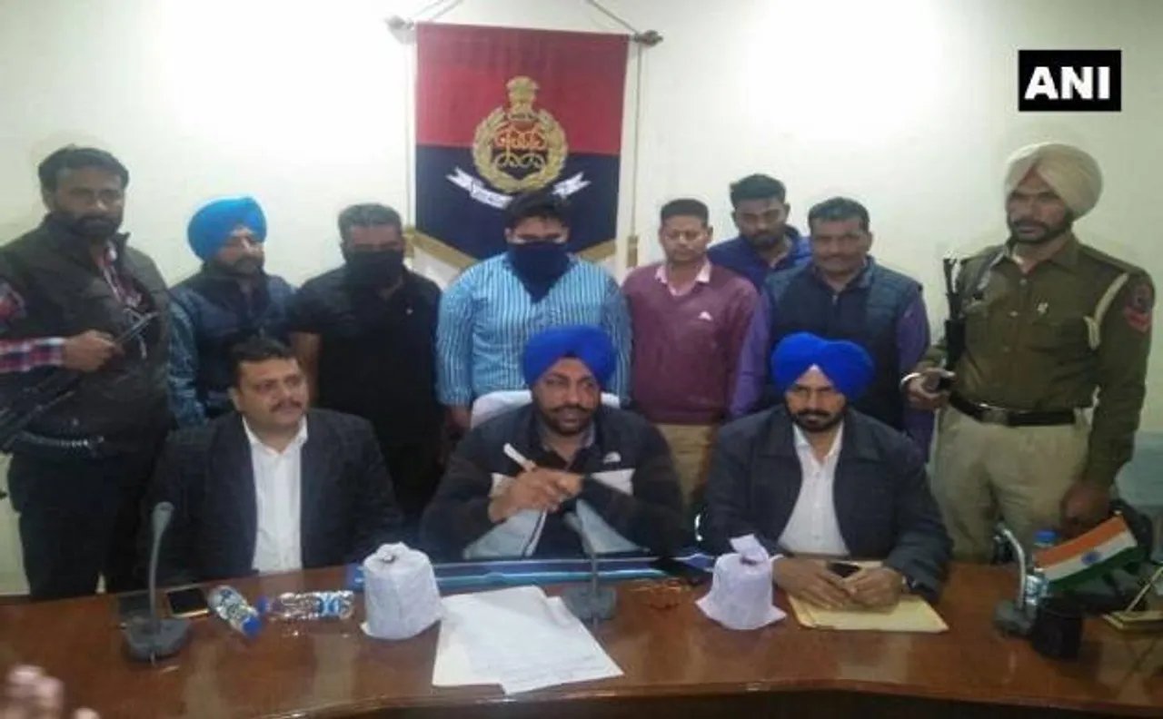 पंजाबः एसटीएफ टीम ने दो स्मग्लर को 1.5 किलो हेरोइन के साथ किया गिरफ्तार