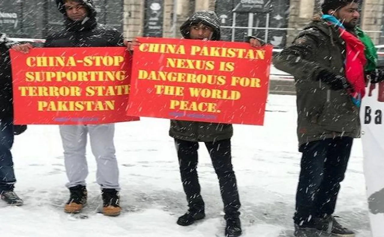 पाकिस्तान सरकार की क्रूरता के खिलाफ बलोच कार्यकर्ताओं का जर्मनी में प्रदर्शन