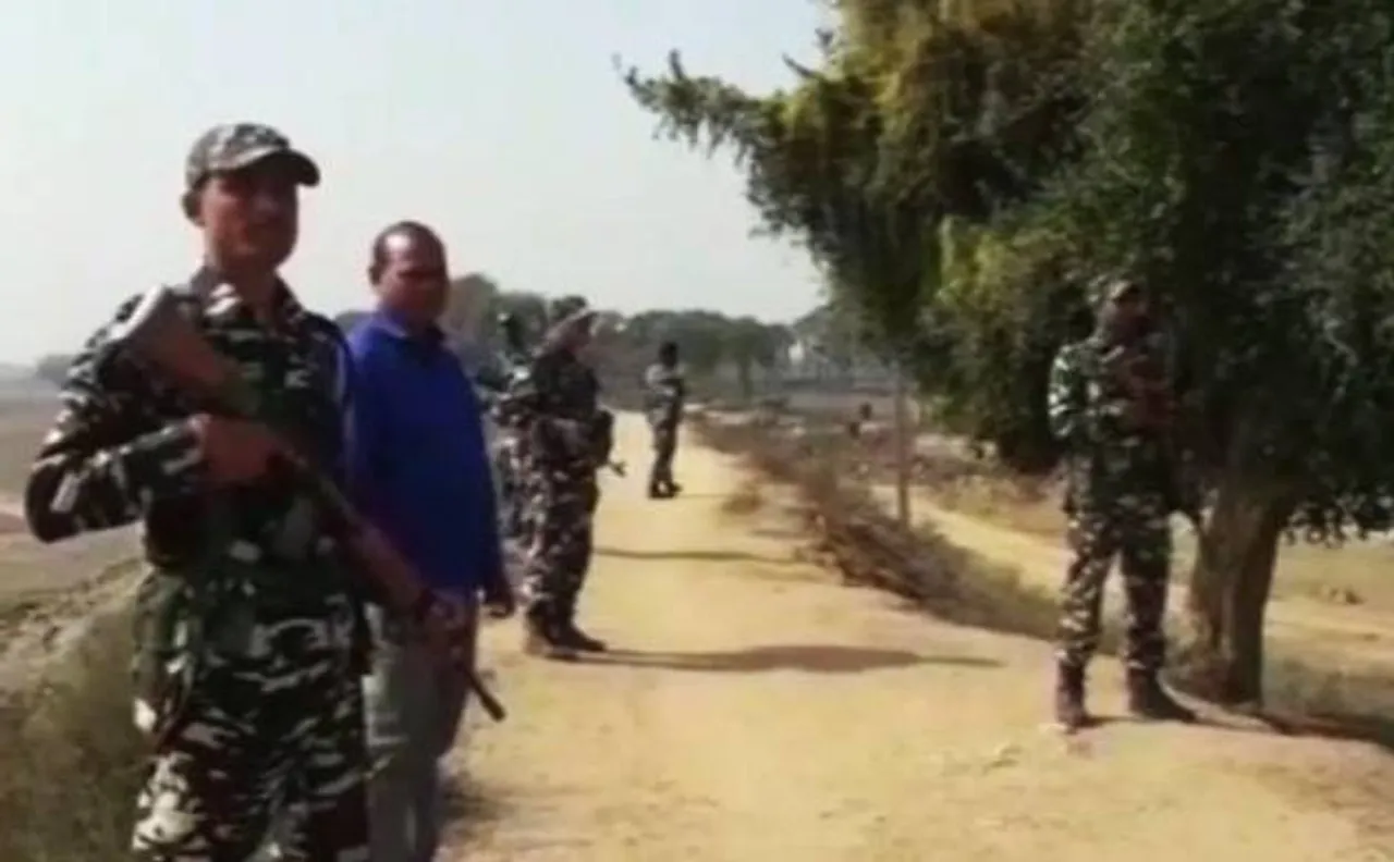बिहार: गया के एक सरकारी स्कूल के सामने मिले 2 जिंदा बम, मचा हड़कंप