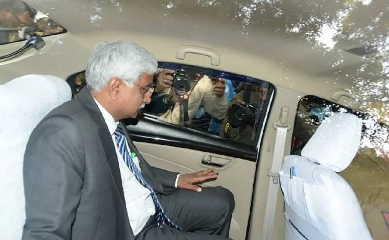 दिल्ली: मुख्य सचिव ने लिखित शिकायत दर्ज कराई, केजरीवाल कैबिनेट की बैठक में नहीं लिया हिस्सा
