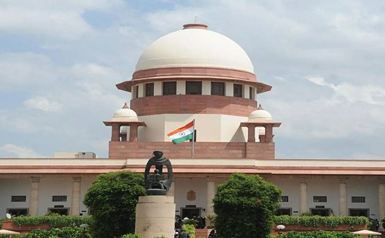 'आधार कानून 2016 निजता के अधिकार पर हमले से सुरक्षा में अक्षम'- गोपाल सुब्रह्मण्यम