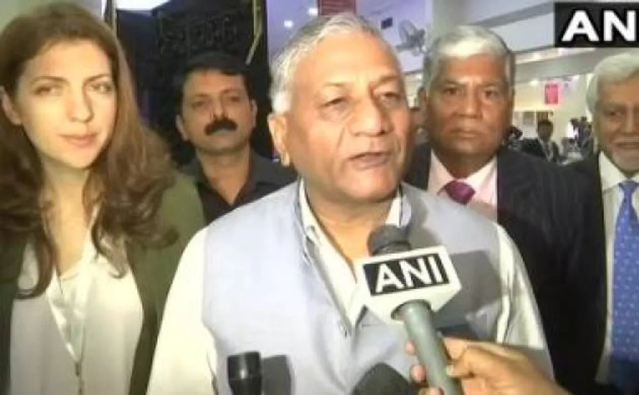आर्मी चीफ़ के समर्थन में आए जनरल वीके सिंह, कहा- राजनीतिक रंग देना हमारी आदत
