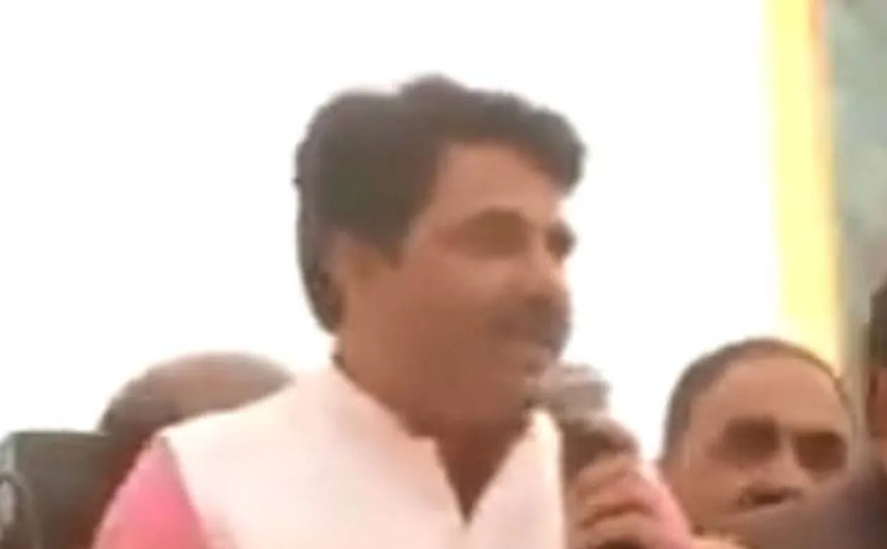 AAP विधायक नरेश बलयान के बिगड़े बोल, कहा- ऐसे अधिकारियों की पिटाई होनी चाहिये