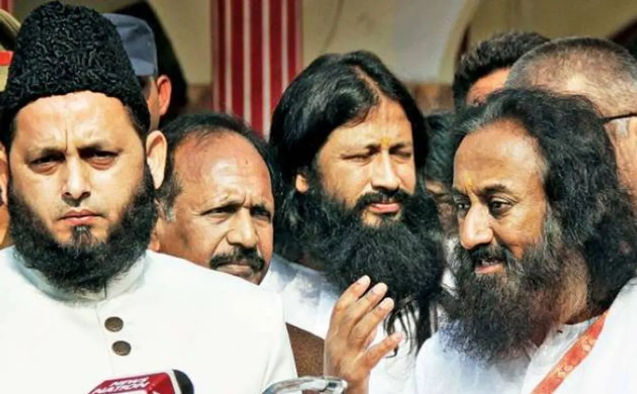 अयोध्या में राम मंदिर ही बनेगा, आपसी बातचीत से सौहार्दपूर्ण हल संभव: श्री श्री रविशंकर