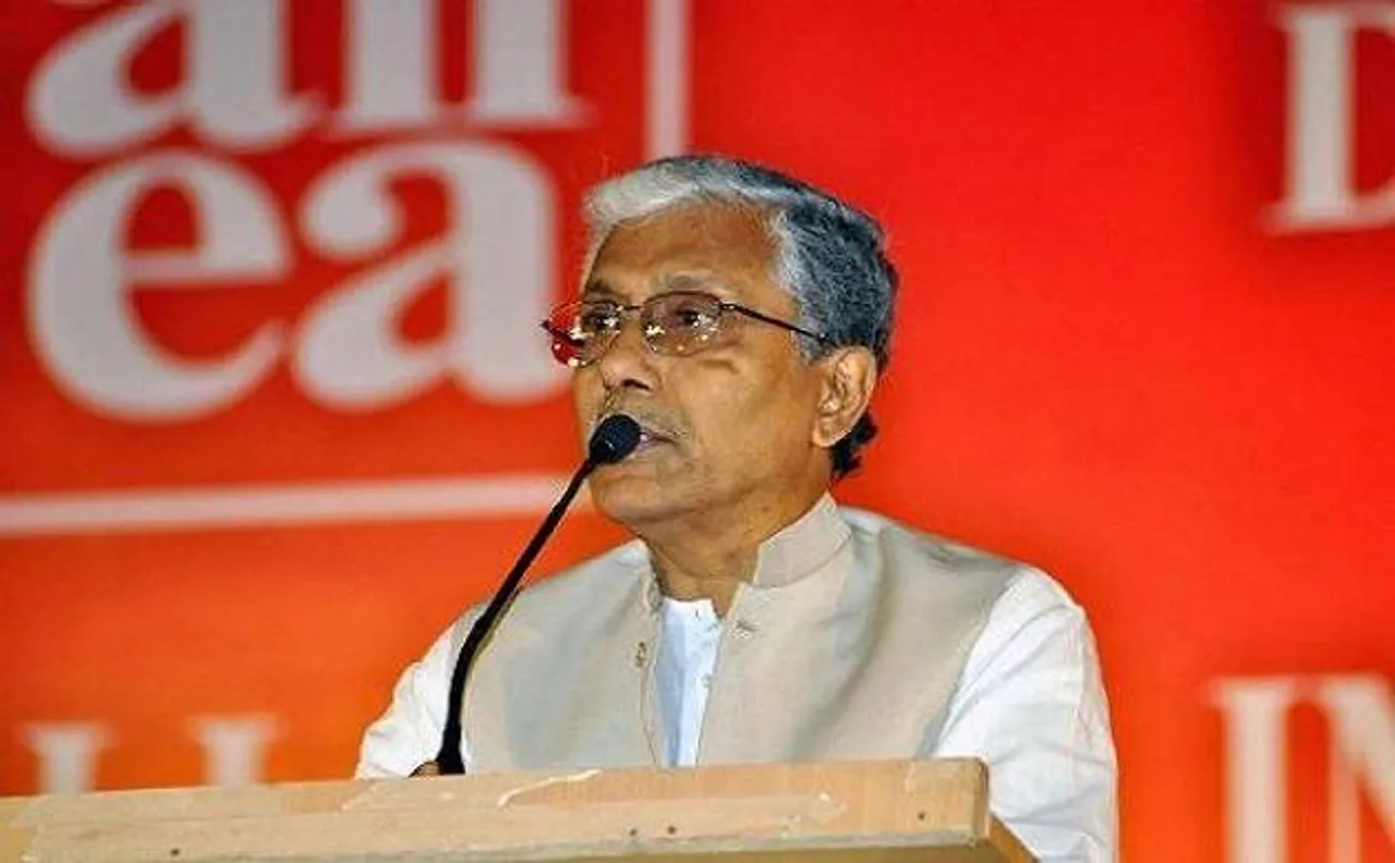 माणिक सरकार ने त्रिपुरा के मुख्यमंत्री पद से दिया इस्तीफा, राज्य की जनता को किया धन्यवाद