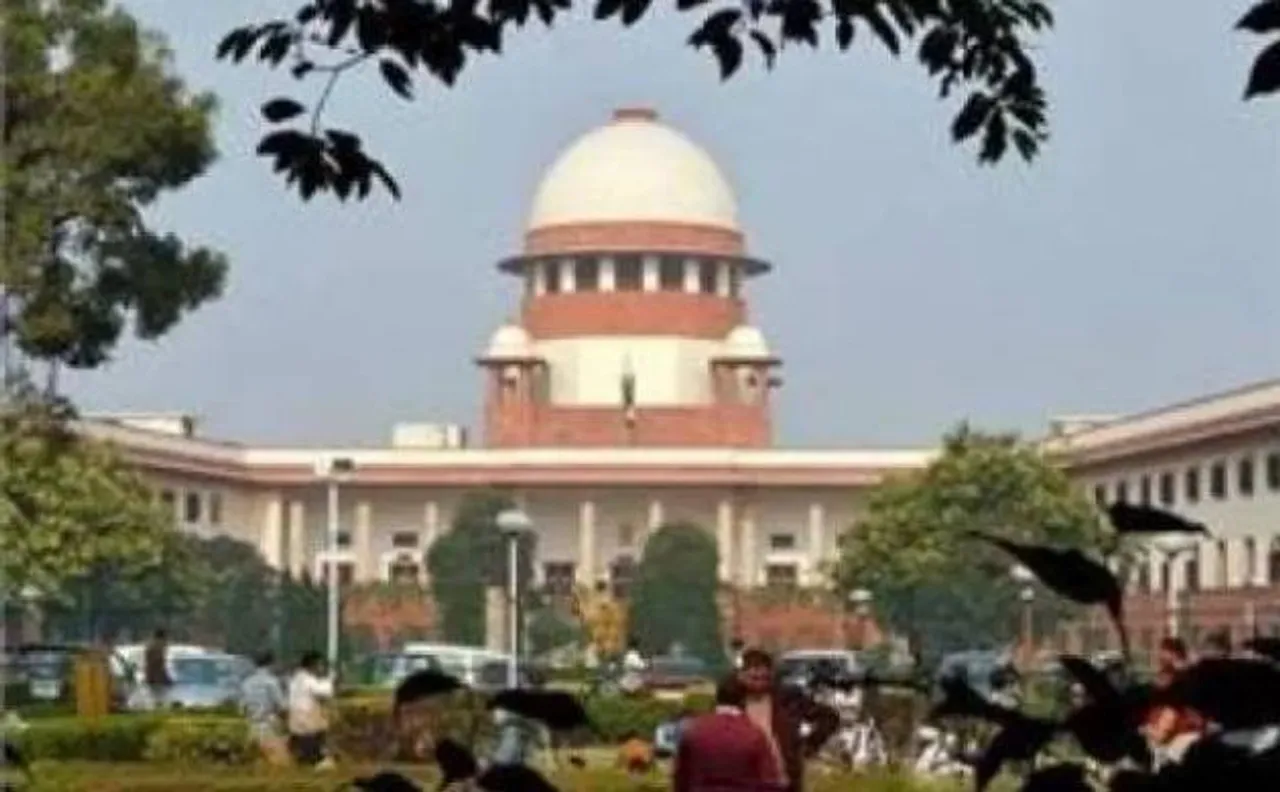 सुप्रीम कोर्ट पहुंचा NEET परीक्षा में आधार को अनिवार्य बनाने का मामला