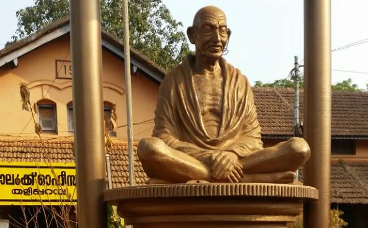 महात्‍मा गांधी को किसने सिखाई अंग्रेजी और किस खेल के थे दिवाने, 12 अनसुनीं कहानियां