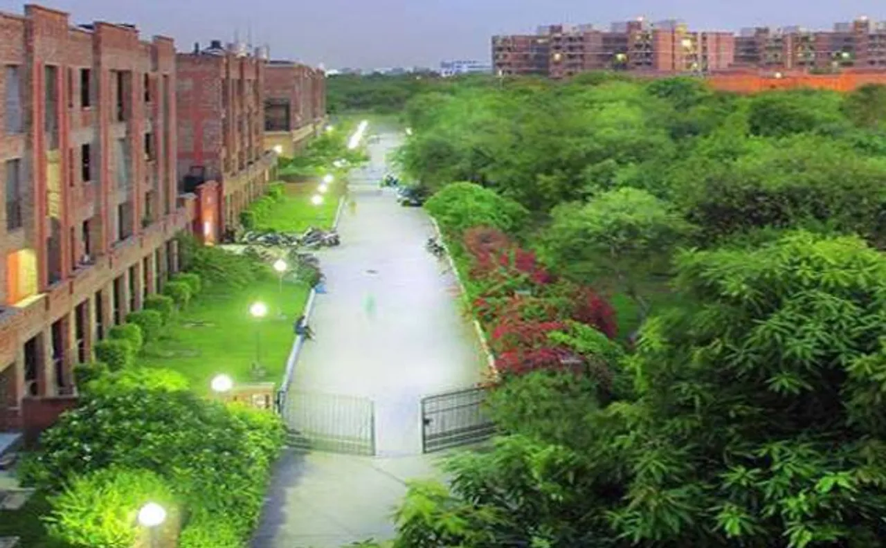 जेएनयू की PhD छात्रा गायब, नजीब और मुकुल अब तक हैं लापता