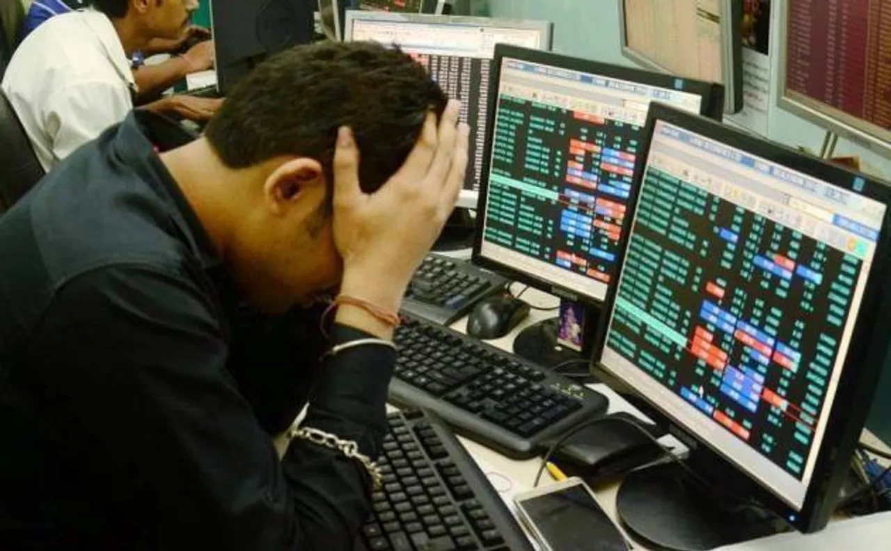 सेंसेक्स में 510 अंकों की भारी गिरावट, निफ्टी 10,195 अंकों पर बंद हुआ