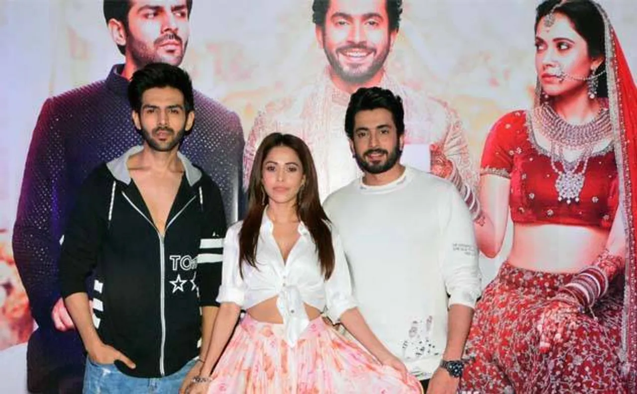 BoxOfficeCollection: 'पद्मावत' के बाद 'सोनू के टीटू की स्वीटी' साल की सुपरहिट फिल्म, एक्टर्स ने किया भांगड़ा