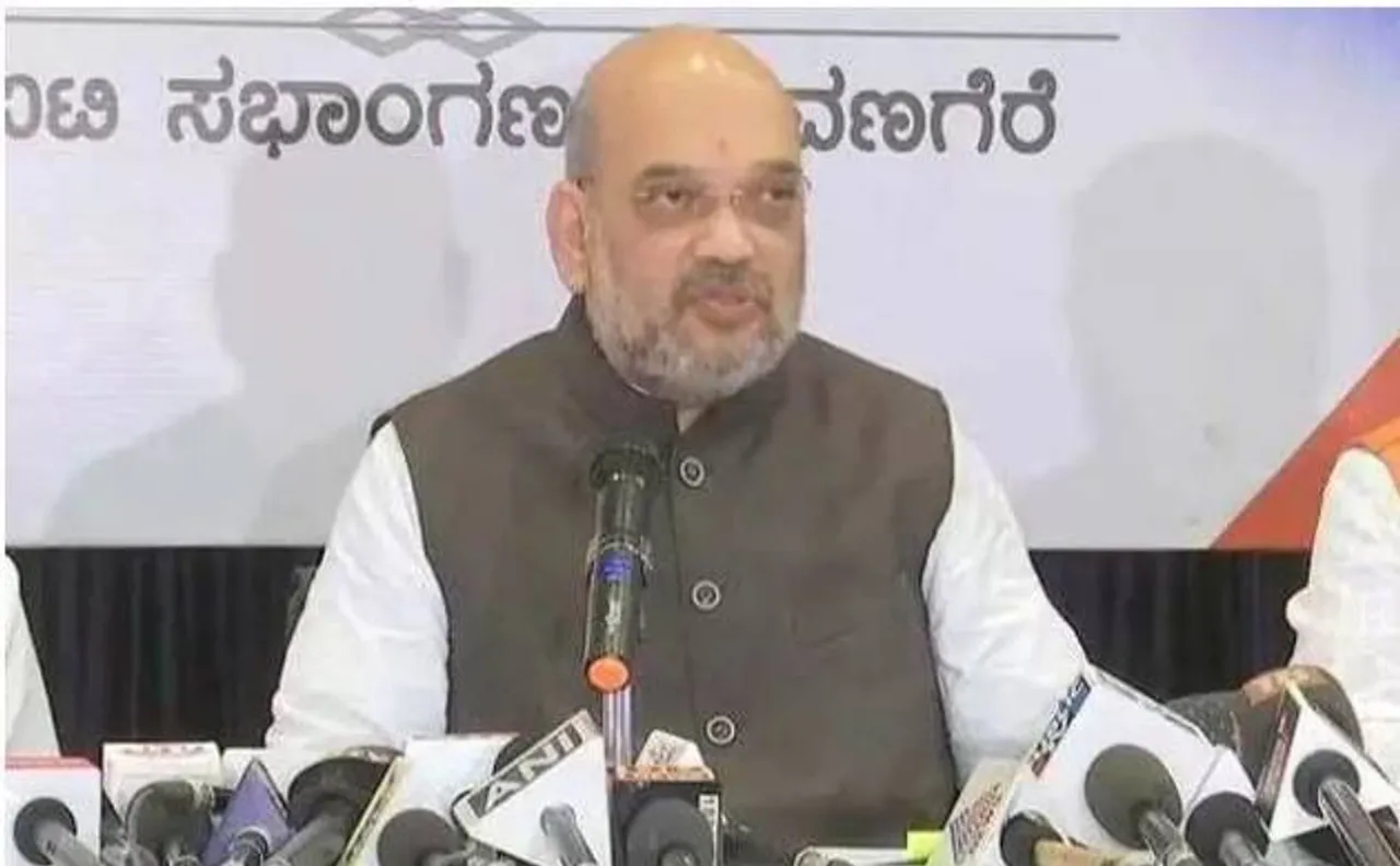 Video: बगल में बैठे येदियुरप्पा को शाह ने बता डाला 'सबसे भ्रष्ट' CM, कांग्रेस ने कहा-सच सामने आ ही गया
