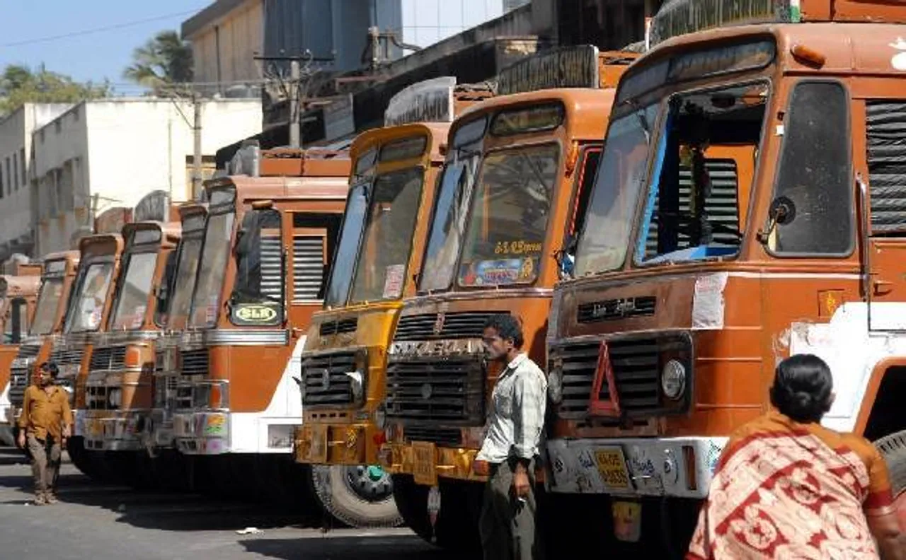 क्या महंगा होगा मालढ़ुलाई, आज से लागू होगा ई-वे बिल, जानिए क्या है यह