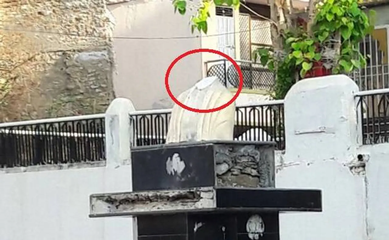 राजस्थान: तीन युवकों ने तोड़ी महात्मा गांधी की मूर्ति, सभी आरोपी गिरफ्तार