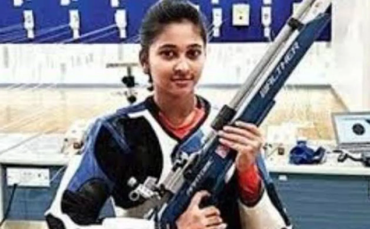 CWG 2018: 10 मीटर एयर राइफल में मेहुली को सिल्वर, अपूर्वी को ब्रॉन्ज