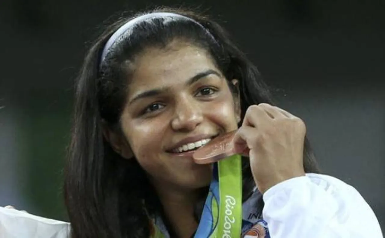 CWG 2018: साक्षी मलिक ने जीता कांस्य पदक, गोल्ड नहीं जीतने के कारण हुईं भावुक