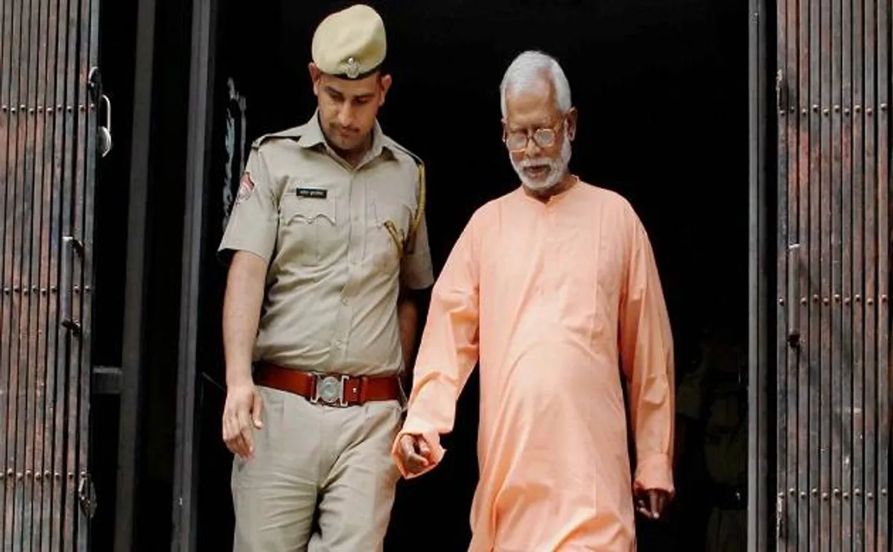 मक्का मस्जिद ब्लास्ट में असीमानंद समेत सभी आरोपी बरी, बीजेपी ने कहा, राहुल गांधी मांगे माफी