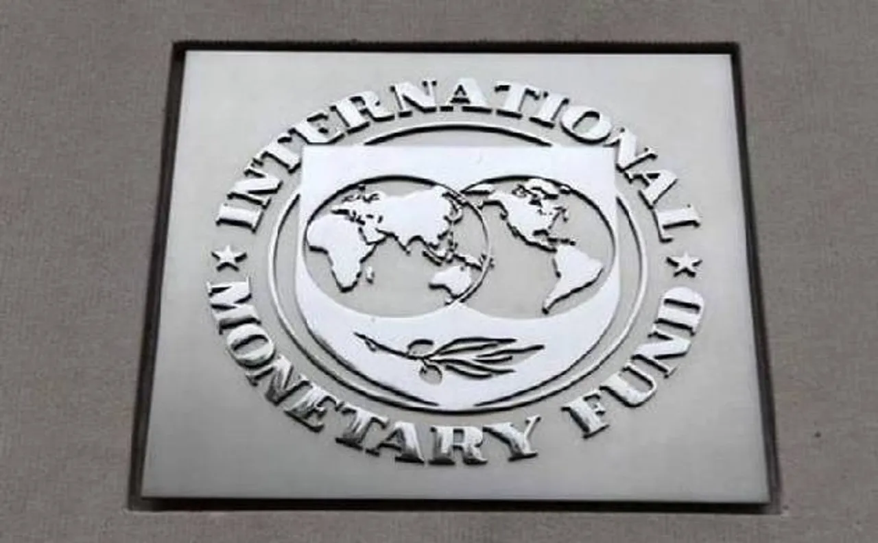 आर्थिक मंदी का गहरा सकता है संकट, वैश्विक कर्ज रिकॉर्ड स्तर पर: IMF
