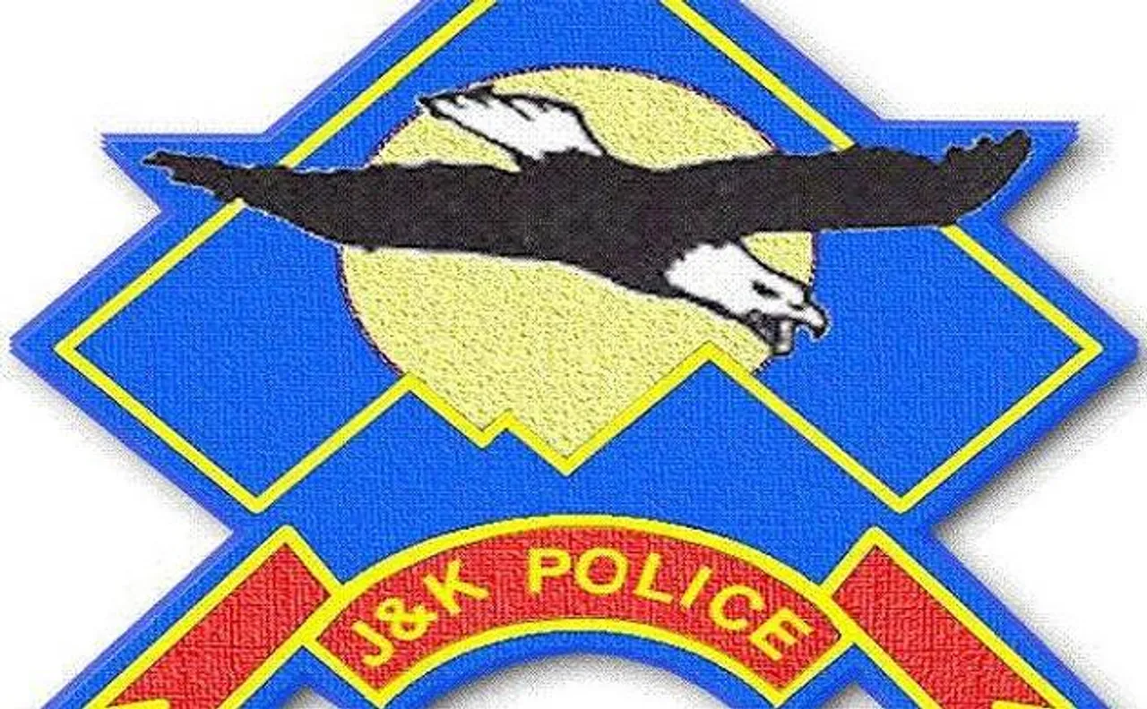 जम्मू-कश्मीर पुलिस का जवान हथियार के साथ लापता