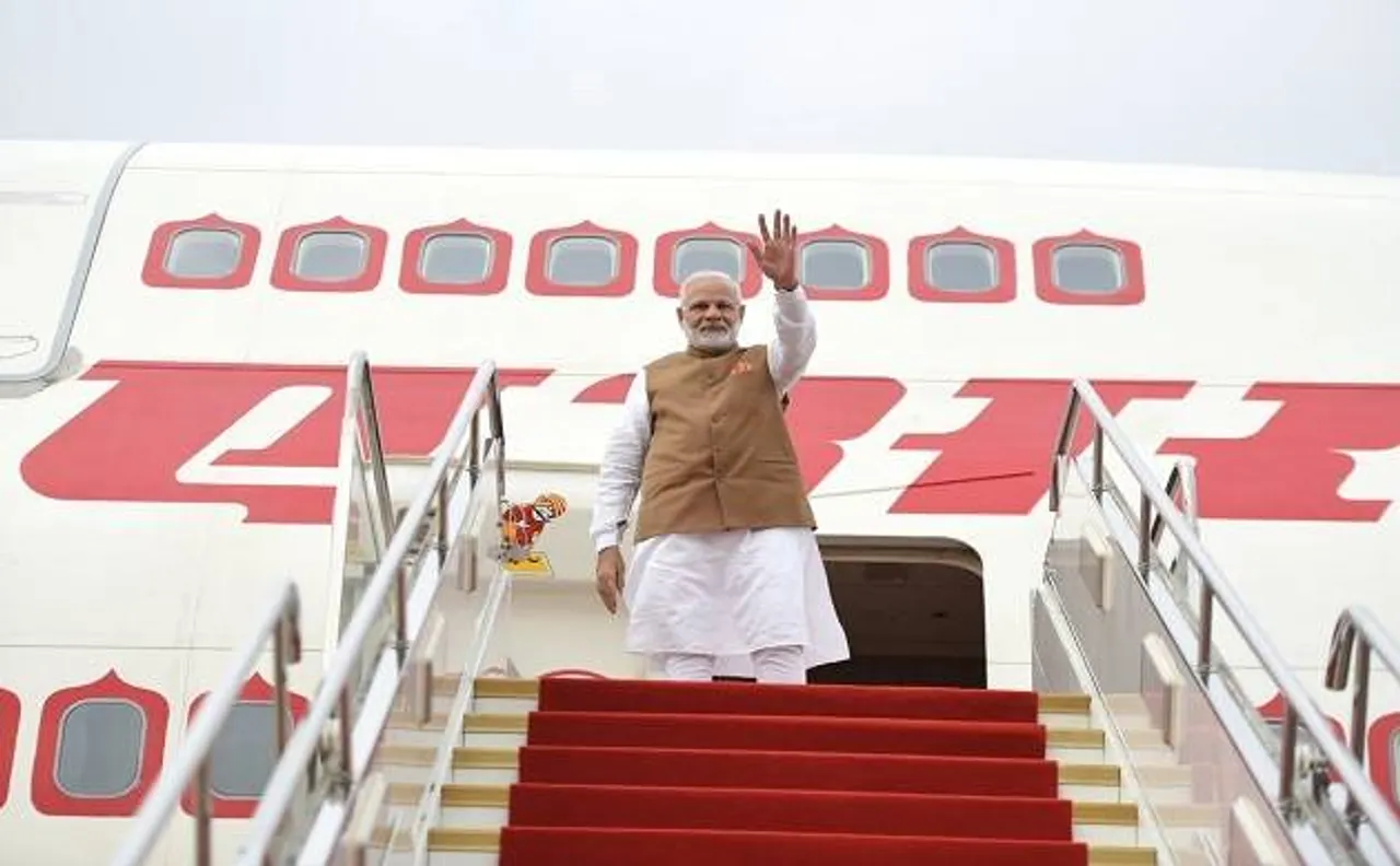 मोदी-शी मुलाकात: चाय पर चर्चा के बाद प्रधानमंत्री पहुंचे दिल्ली