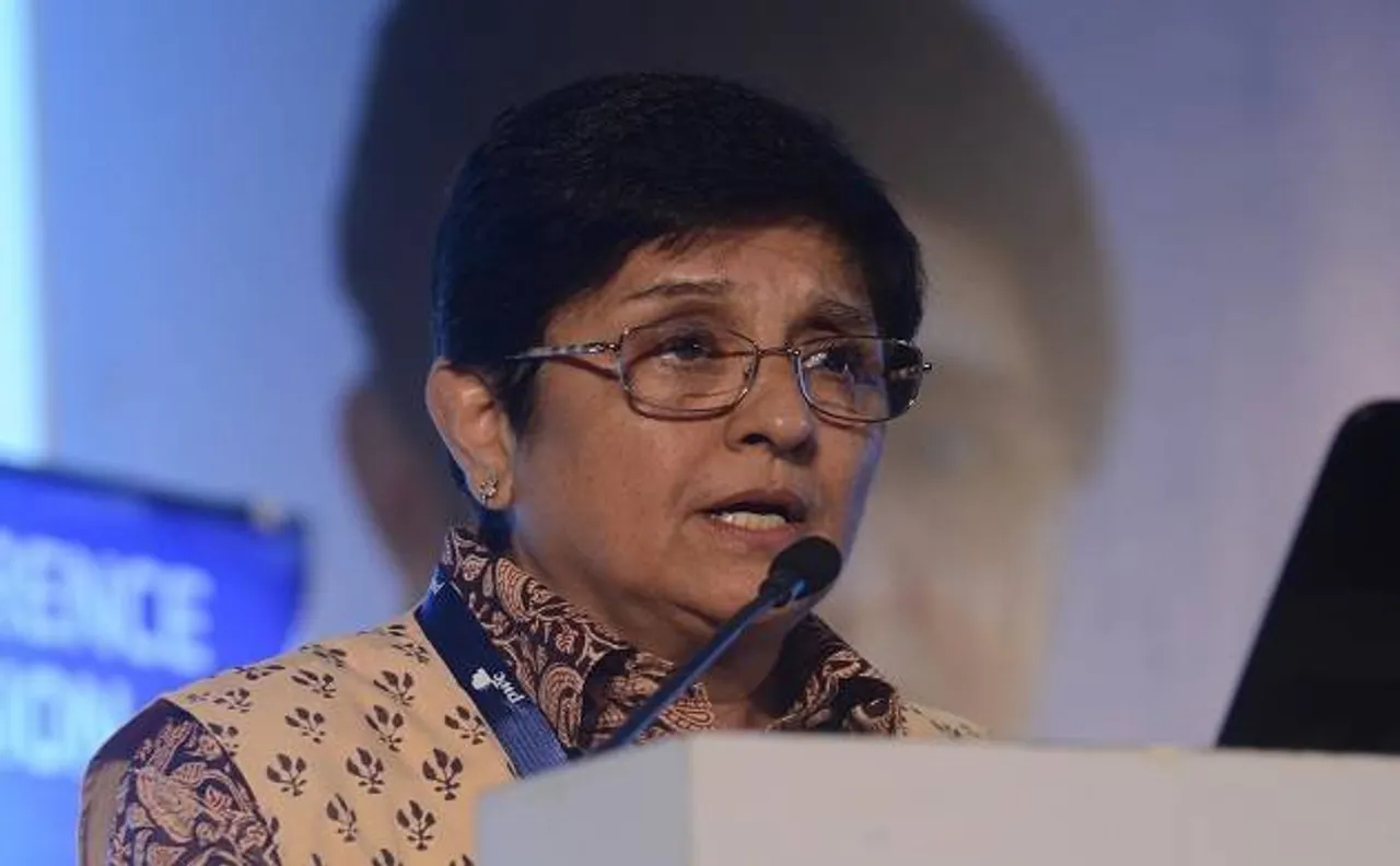 पुडुचेरी: किरण बेदी ने विपक्ष के विरोध के बाद 'बिना सफाई, राशन नहीं' के निर्देश को लिया वापस