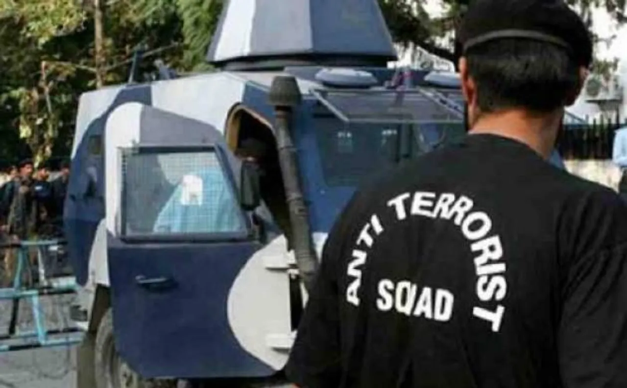 मुंबई के जुहू इलाक़े से एक 32 वर्षीय संदिग्ध आतंकी गिरफ़्तार, बड़े हमले को देने वाला था अंजाम