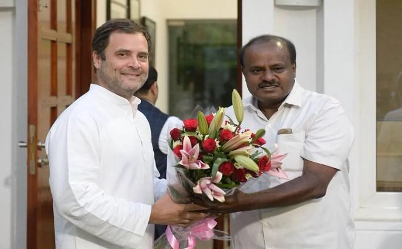 कर्नाटक: फ्लोर टेस्ट से पहले कांग्रेस-JDS विधायकों की संयुक्त बैठक, मंत्रिमंडल के गठन का होगा ऐलान