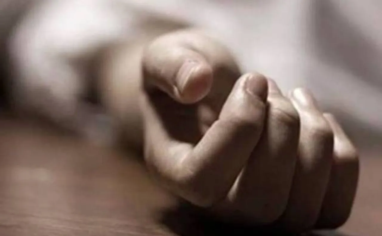 यूपी: वाराणसी में मानवता हुई शर्मसार, पेंशन के लिए महीनों छुपाकर रखा मां का शव