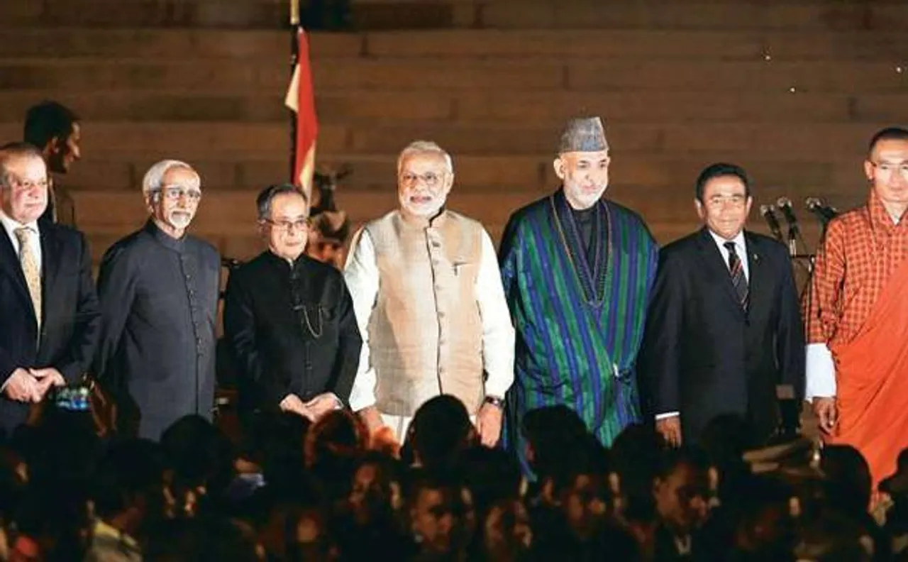 मोदी सरकार के 4 साल: पड़ोसी देशों से रिश्ते बदहाल, पुनर्विचार की जरूरत