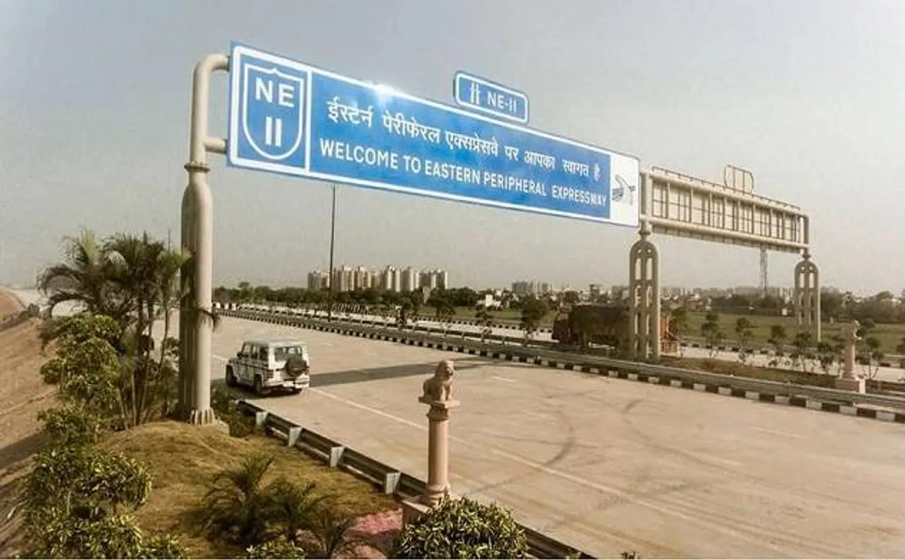 पीएम मोदी का रोड शो शुरु, सोलर पावर से लैस देश के पहले हाईवे का करेंगे उद्घाटन