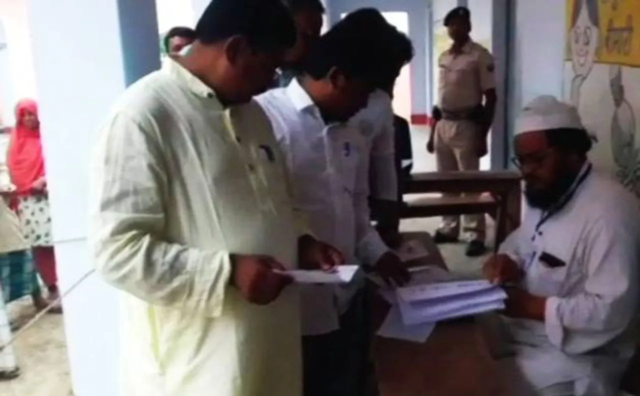 कैराना: SP का आरोप- उपचुनाव में बीजेपी रच रही खेल, दलित-मुस्लिम इलाकों में EVM हुए फेल