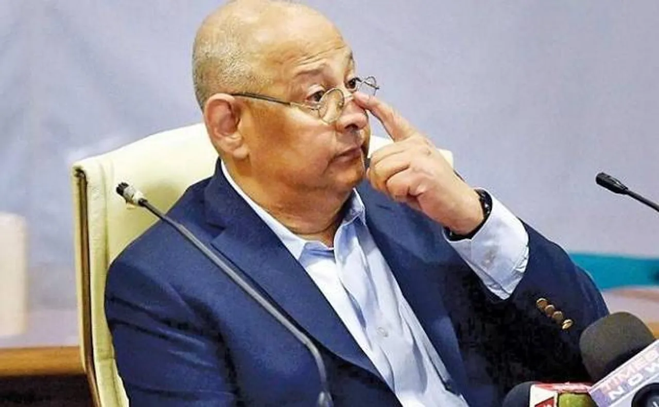 बढ़ रही है BCCI और COA की बीच दूरियां, अमिताभ चौधरी ने काम करने के तरीके पर उठाए सवाल