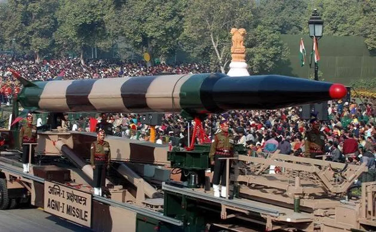 परमाणु हथियार रखने में भारत से अब भी आगे है पाक, अमेरिका और रूस के पास विश्व की 92 फीसदी हिस्सेदारी