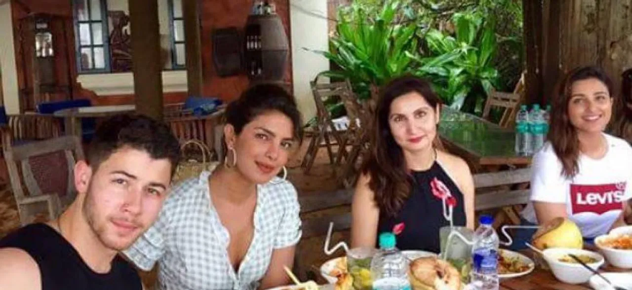 परिणीति और प्रियंका ने 'टिप टिप बरसा पानी' पर किया ऐसा डांस, देखते रह गए निक जोनास