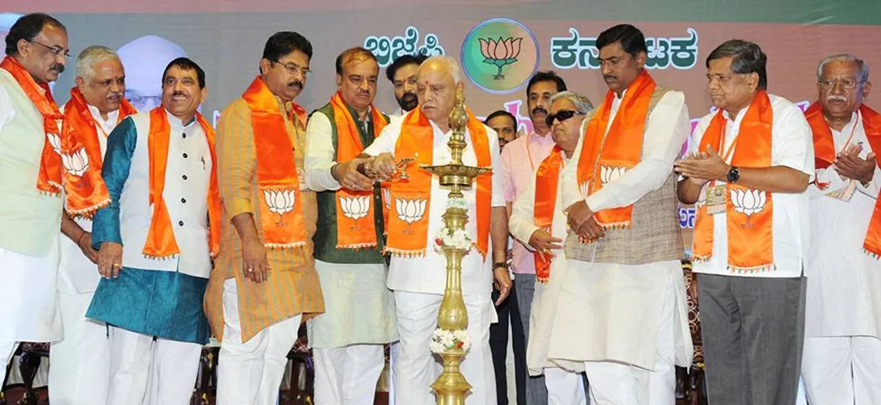 कर्नाटक: कांग्रेस और जेडीएस के कई विधायक BJP में शामिल होने को तैयार: येदियुरप्पा