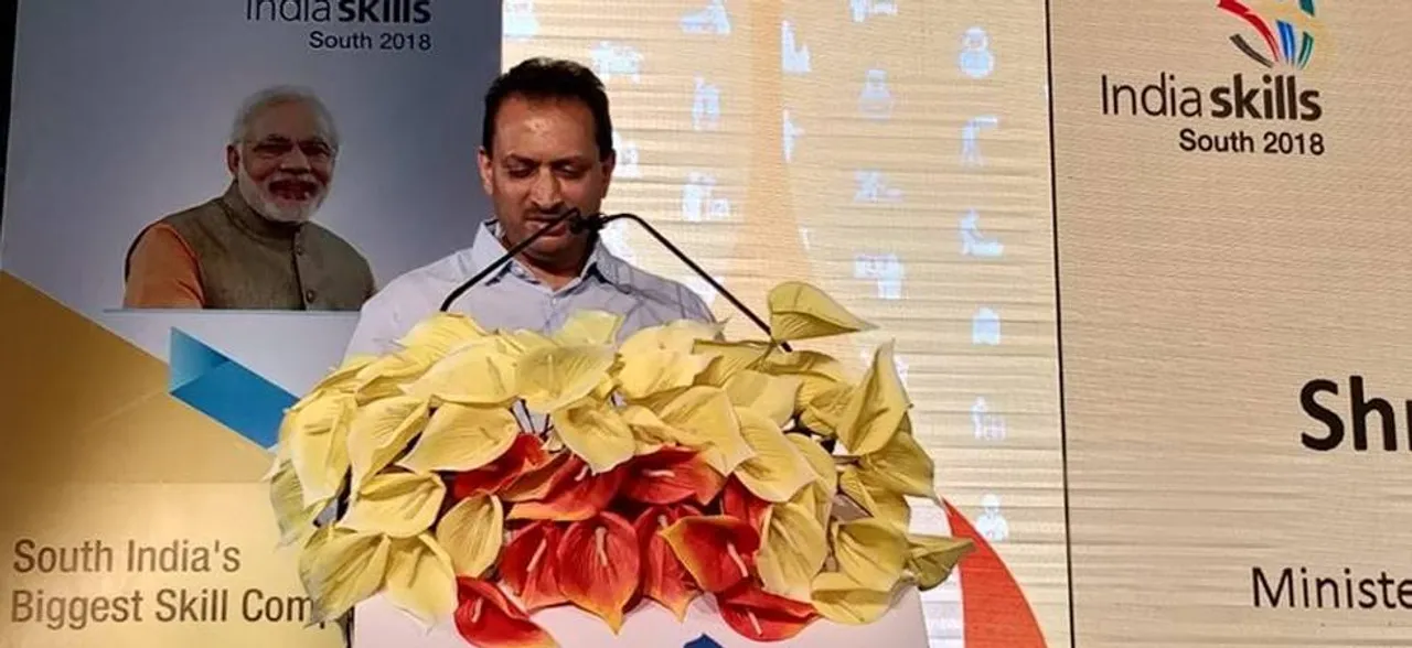 मोदी के मंत्री हेगड़े का विवादित बयान, कहा-पीएम मोदी टाइगर, विपक्षी बंदर और गधा