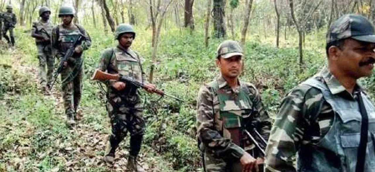 छत्तीसगढ़: सुकमा मुठभेड़ में सुरक्षाबलों ने किया दो नक्सलियों को ढेर